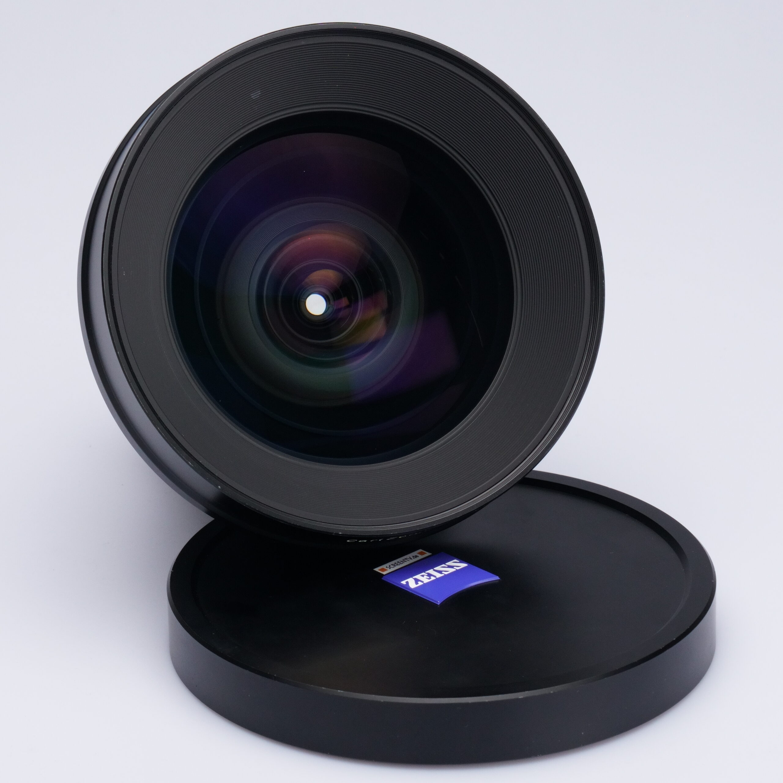 ARRI - Ultra-Prime 12mm Distagon T2.0 inkl. LMB 6 und Case – Bild 3