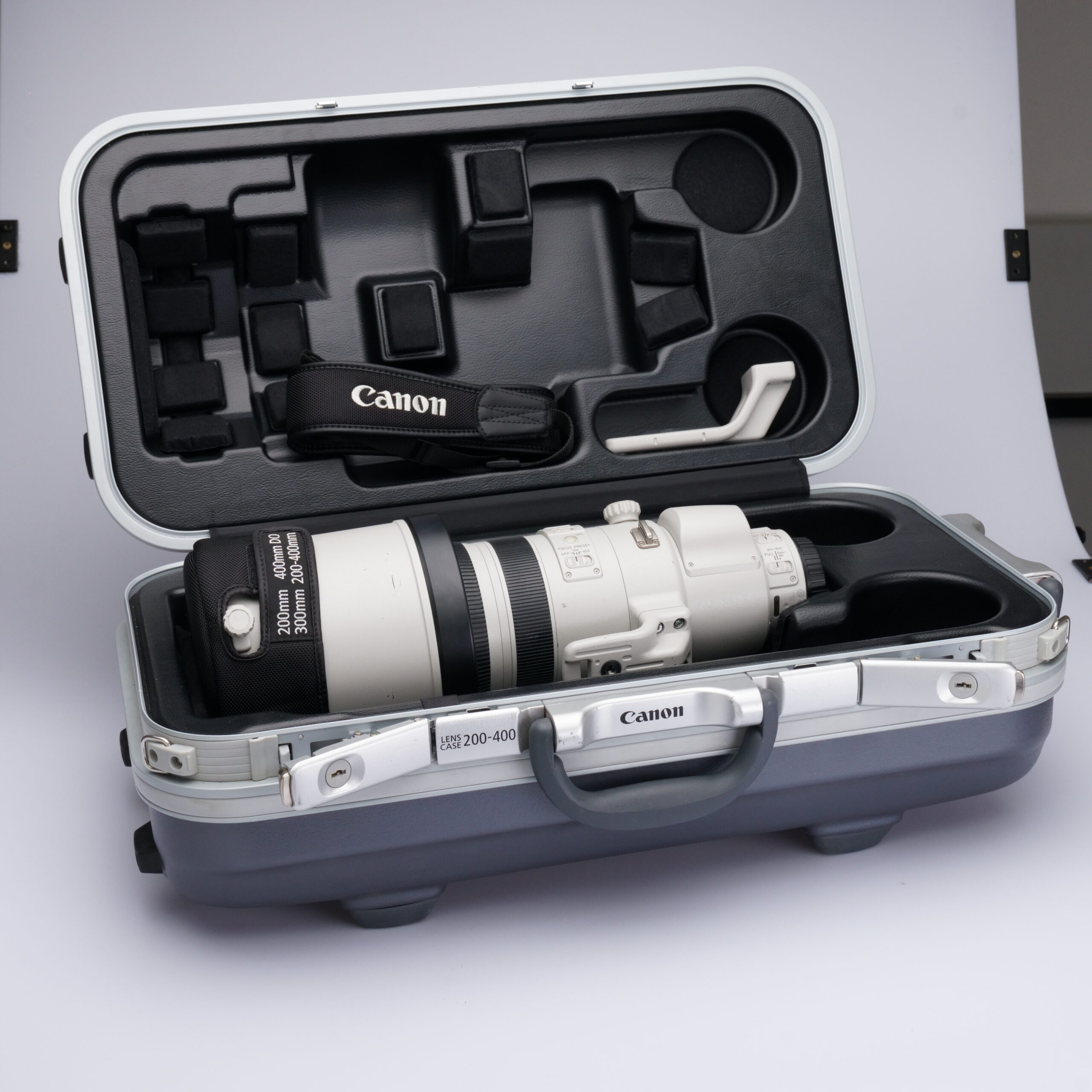 Canon - EF Zoom 200-400mm f/4L IS USM Extender 1.4x – Bild 2